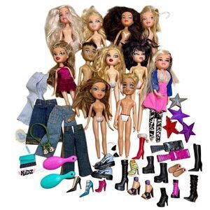Bratz Epic Huge Vintage MGA 11 Doll Lot Y2K Accessories Shoes Clothes Boys as is